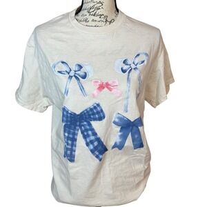 Gildan‎ Heavy Cotton Cream Bow Graphic Tee Shirt Women's Size Medium